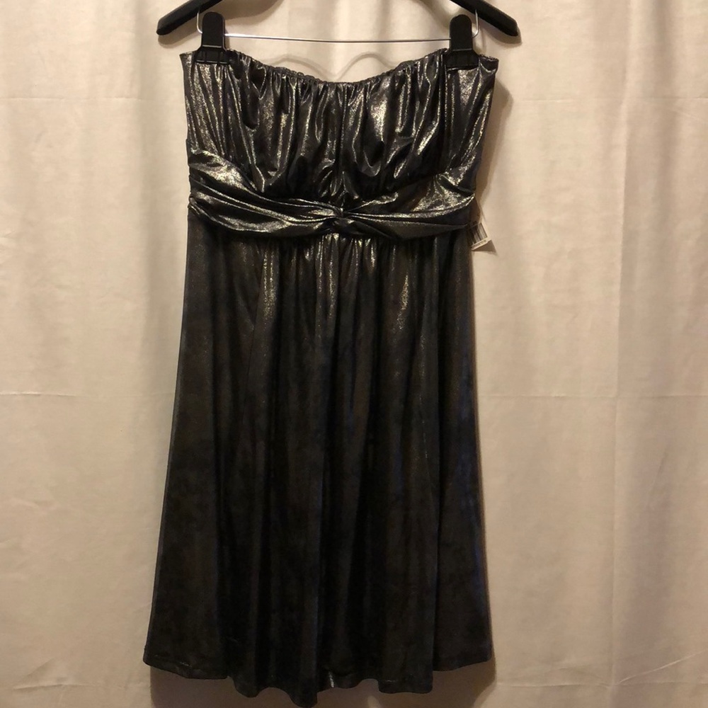 Strapless dress